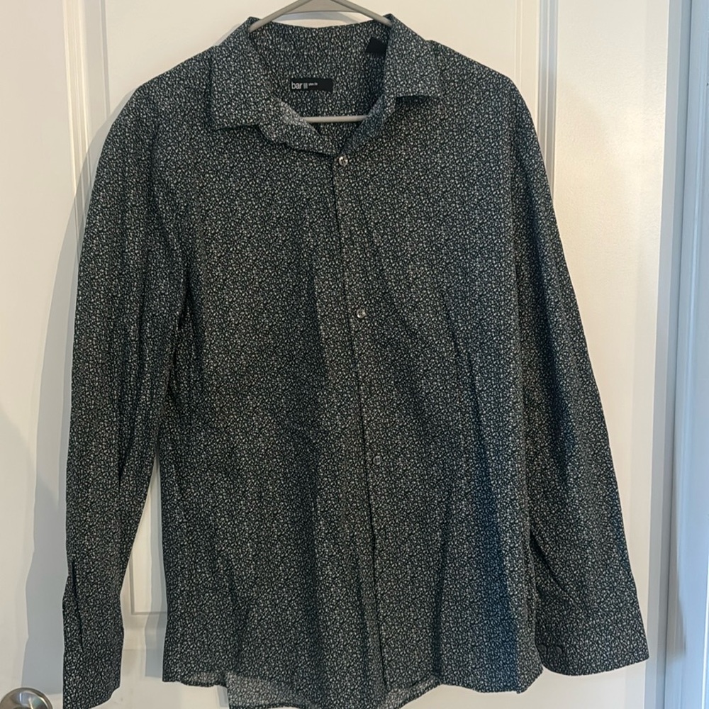 Bar III Men’s black white and gray dress shirt